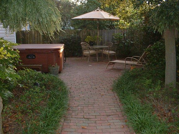 3rd image of 205 72nd St