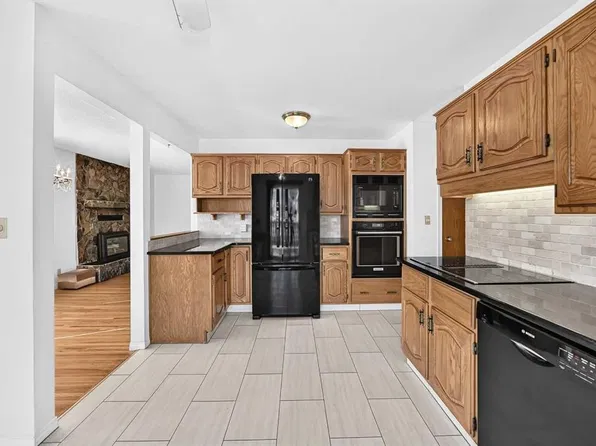 1040 W Motherwell Rd NE, Calgary, AB T2E 6E7