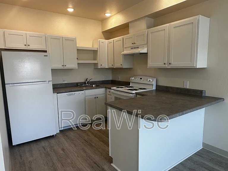1935 Table Rock Rd #12 — Photo 7