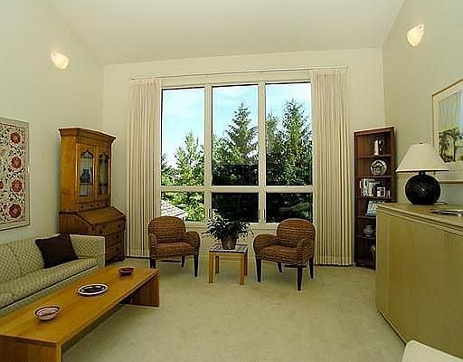 2nd image of 428 Colin Cir