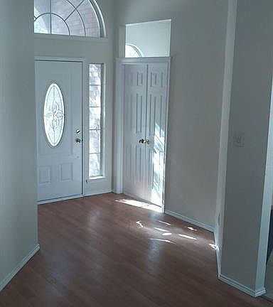 2nd image of 2437 London Dr