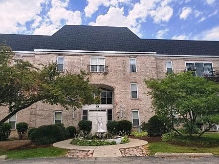 1st image of 5001 Carriageway Dr APT 112