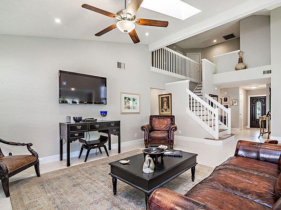 5th image of 31 Grand Bay Cir