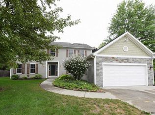 7 Park Dr, Menands, NY 12204