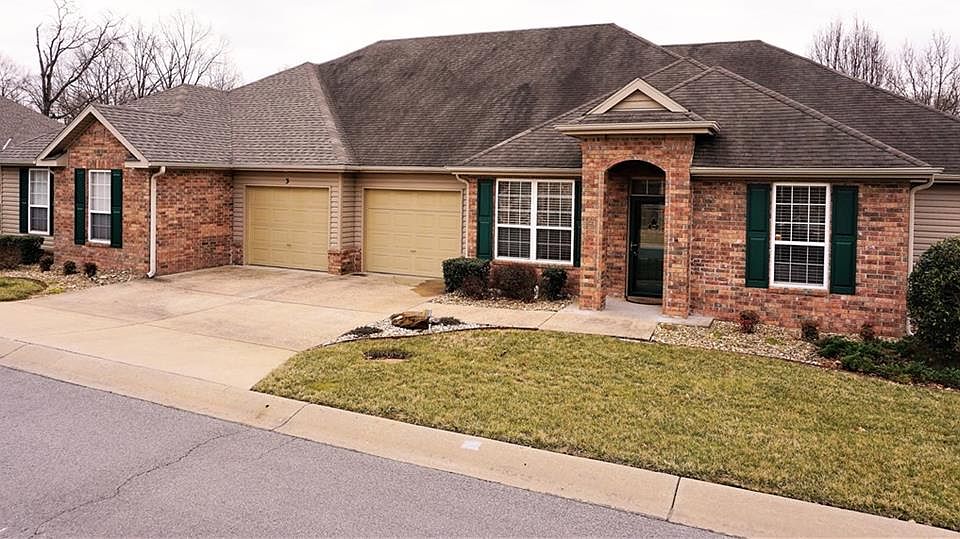 1st image of 3 Brighton Ln