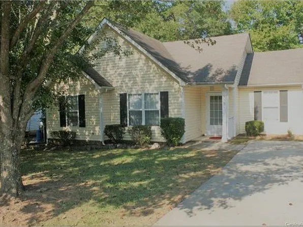 2731 Daffodil Dr, Charlotte, NC 28269