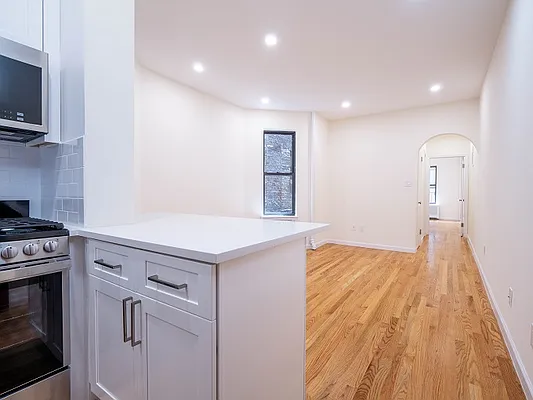 Rented by City Connections Realty | media 12