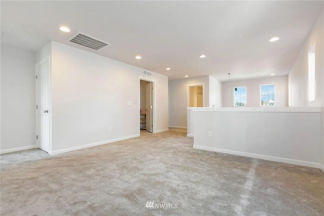 7904 17th St SE — Photo 1