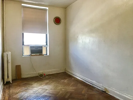 Rented by Voro, LLC | media 11