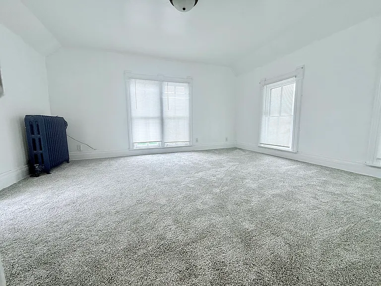 601 Clark St — Photo 22
