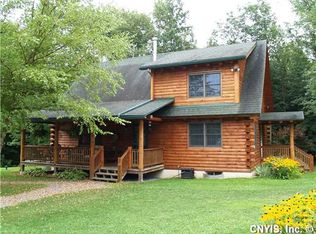 3278 Pleasant Valley Rd, Syracuse, NY 13215