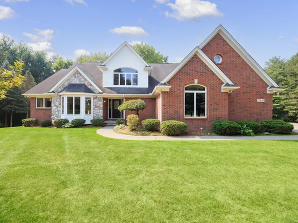 11643 Belle River Rd, Riley, MI 48041