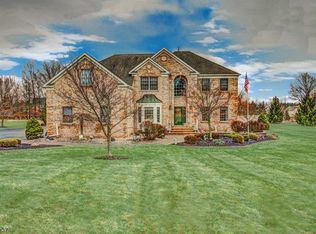 12 Isaac Graham Rd, Flemington, NJ 08822