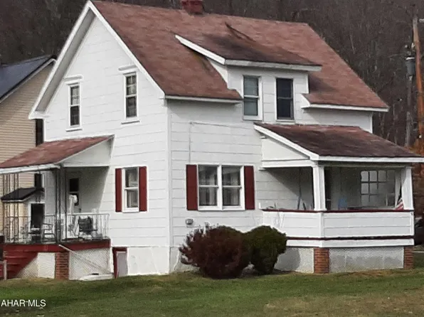 107 Main St, Cassandra, PA 15925