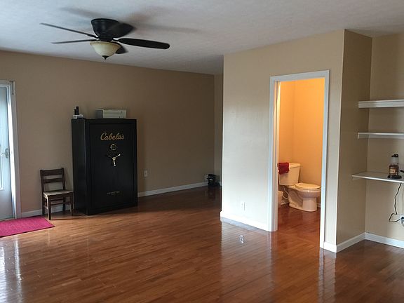 5th image of 206 Raines Ave