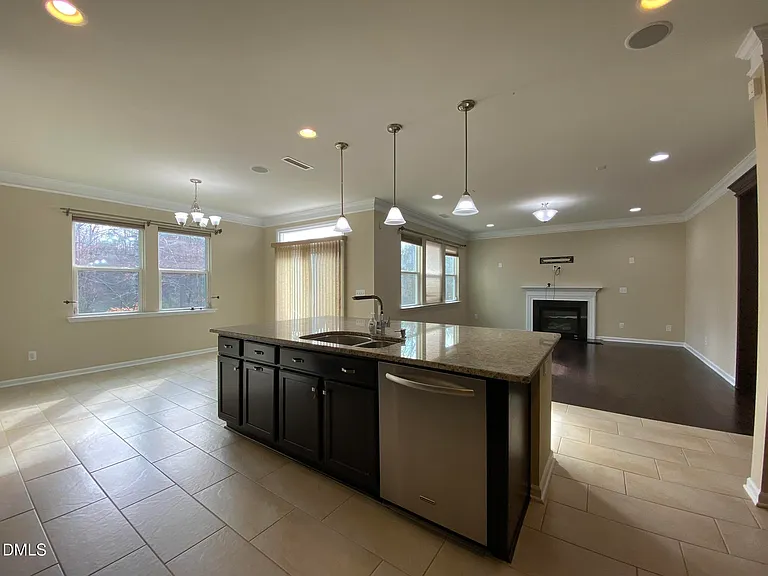 1065 Bender Ridge Dr — Photo 14