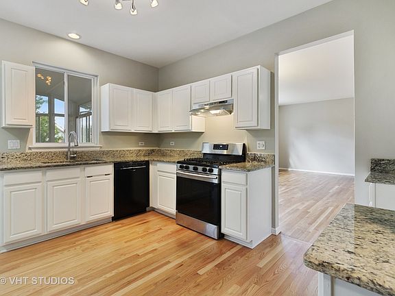 5th image of 20930 W Spruce Ln