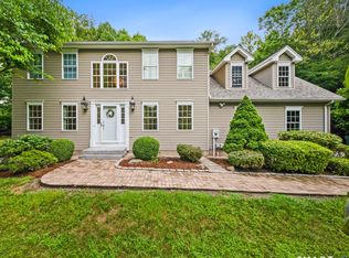 34 Fox Run Road, Portland, CT 06480