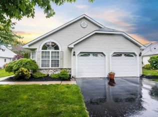146 Skyline Dr, Lakewood, NJ 08701