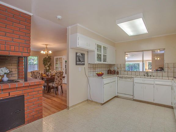 5th image of 1437 Hollenbeck Ave