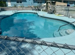 10464 106th Ave N #1, Largo, FL 33773