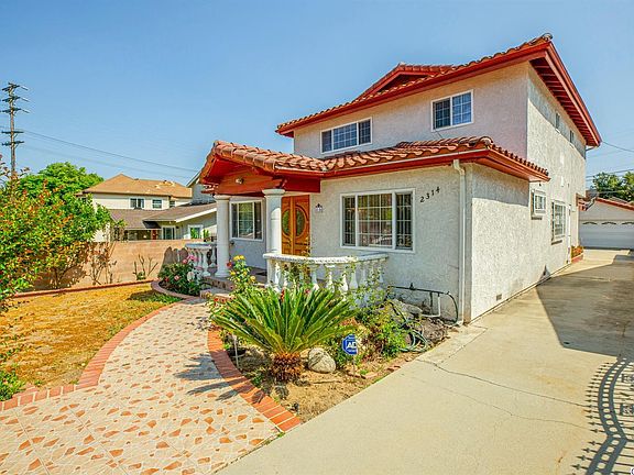 2nd image of 2314 Loy Ln