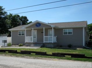 729 W Chandler St APT A, Macomb, IL 61455