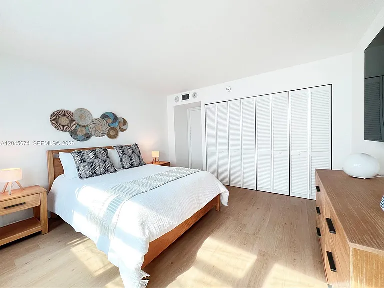5100 N Ocean Blvd #503 — Photo 39