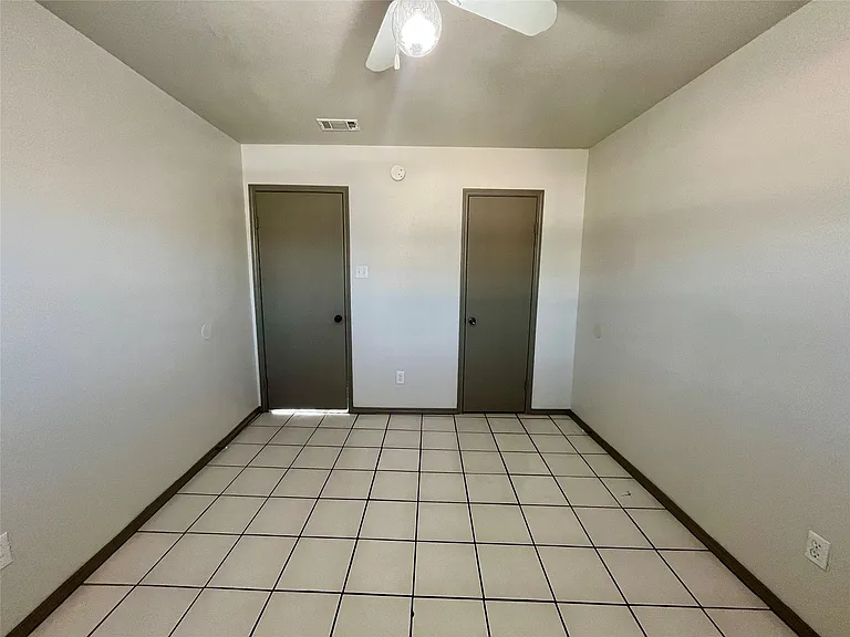 1042 W Village Ct #D — Photo 22