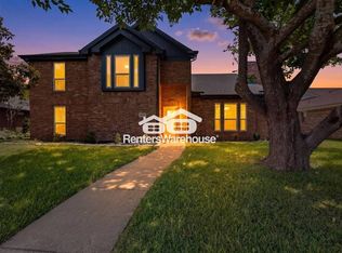 8008 Cornell Dr, Rowlett, TX 75088