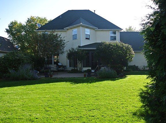 2nd image of 411 Tanager Dr