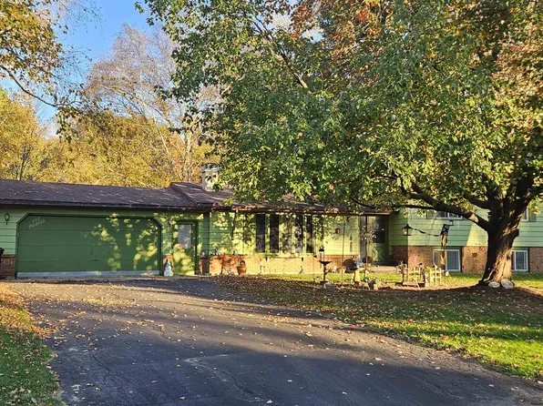 104 Crestwood Ct, Shawano, WI 54166