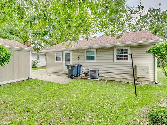 3rd image of 2210 Watkins Ave