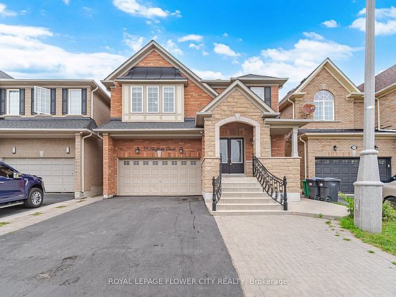 2nd image of 39 Hadfield Cir