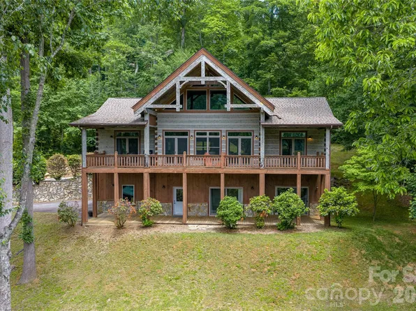 170 Cradling Cv, Waynesville, NC 28785