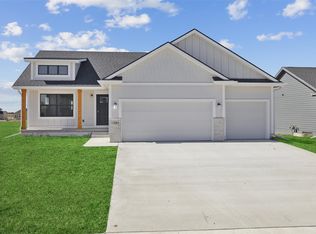 1204 Deer Ridge Dr NW, Bondurant, IA 50035
