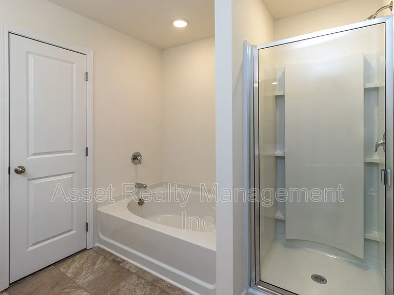 4831 Birchcrest Ln — Photo 23