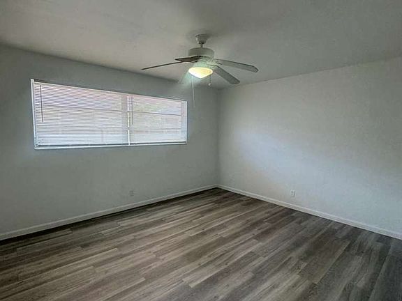 5th image of 5211-5221 Hollywood Blvd #7