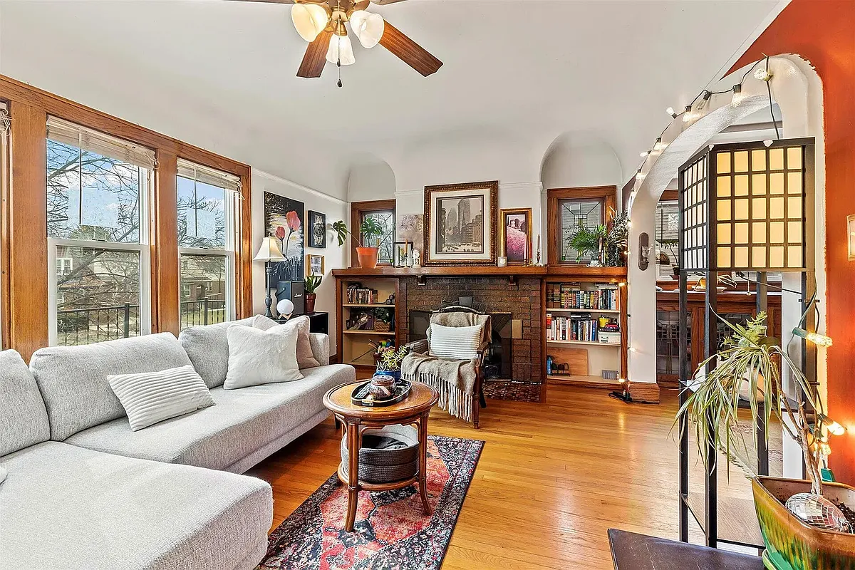 Building Photo - 2567 N 60th St