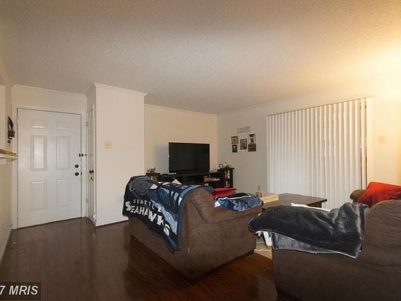 2nd image of 1525 Lincoln Way APT 101A