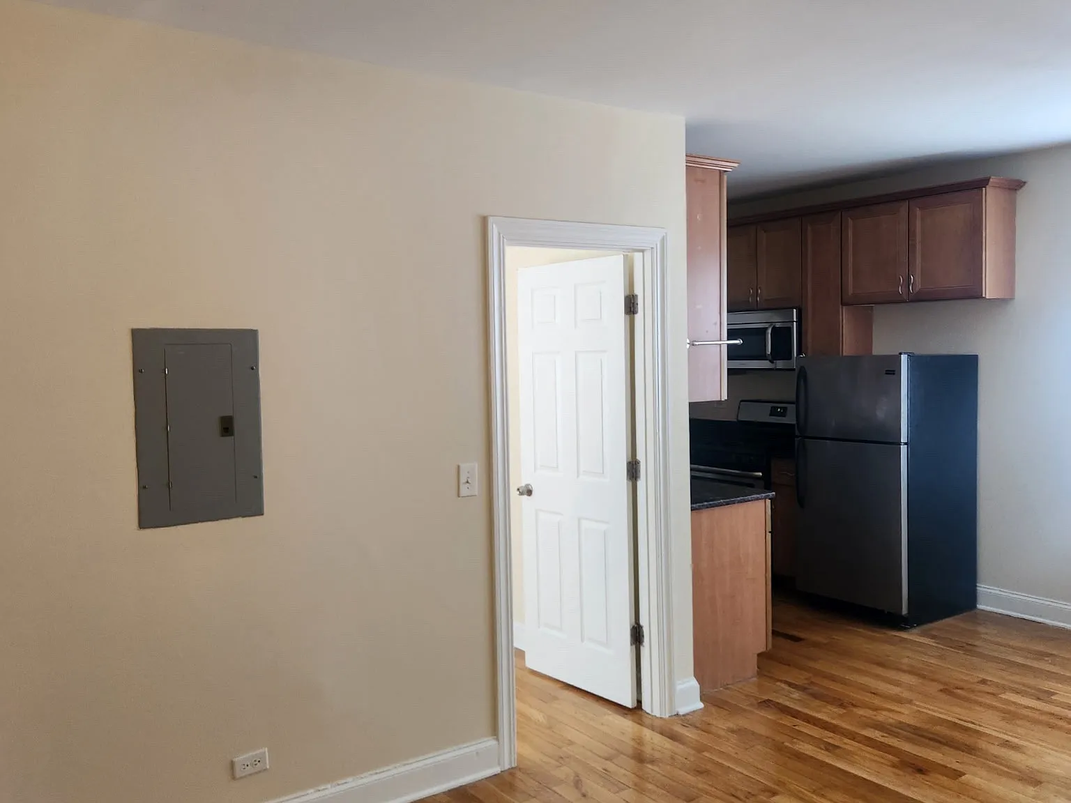 2 bed, $1,650 — Photo 2
