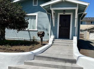 1073 8th St, Monterey, CA 93940