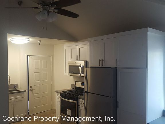 3rd image of 5615 Carpinteria Ave APT 214