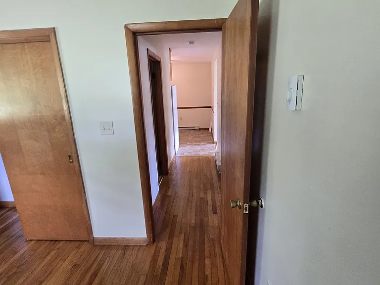 11 Earl St — Photo 6