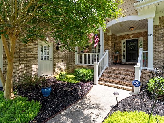 3rd image of 106 Birch Meadow Dr