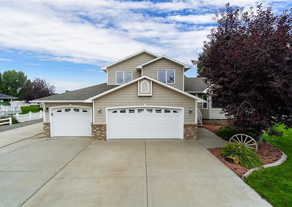 1st image of 3434 Clearwater Dr