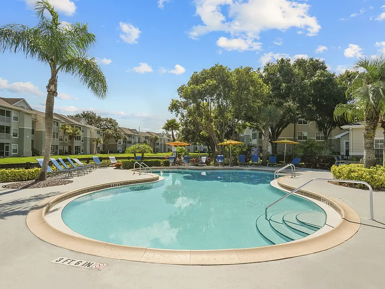 Alvista Sterling Palms — Photo 14