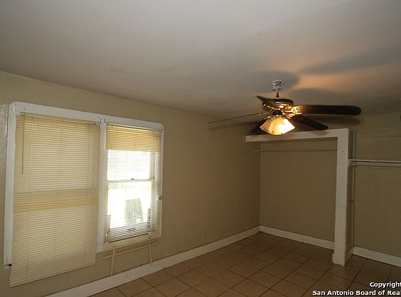 4th image of 801 Madrid St