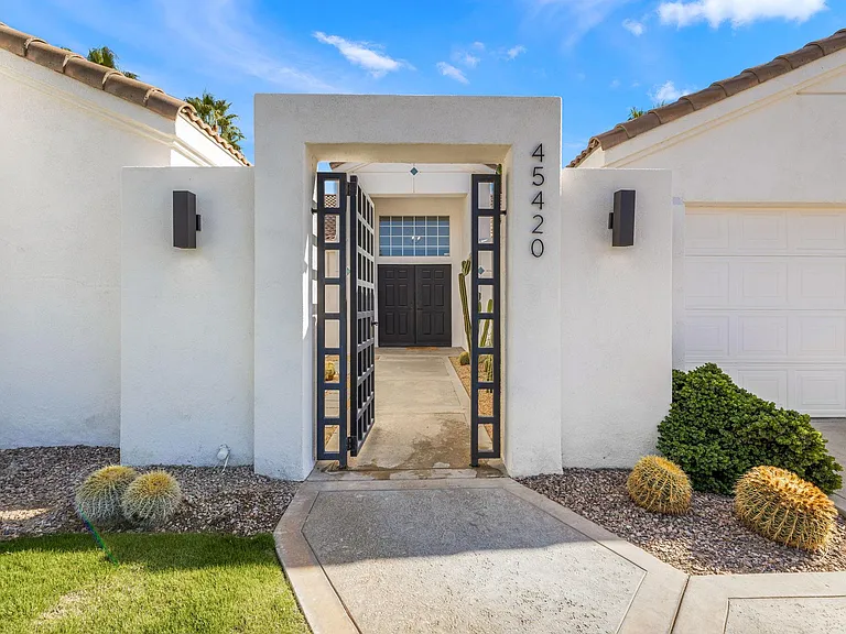 45420 Desert Fox Dr — Photo 15
