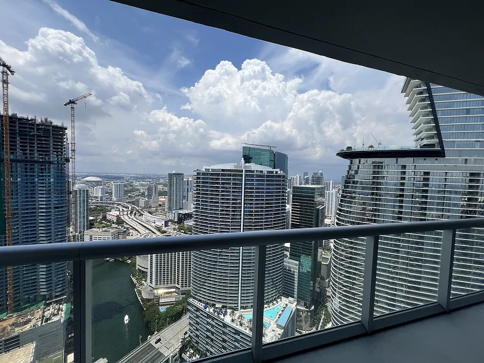 465 Brickell Ave #1-5304-1